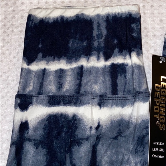 NEW! High Rise Yoga Leggings Tie Dye Black Stripe - Picture 3 of 7